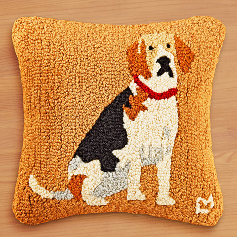 Chandler 4 Corners 14" Hooked Pillow, Beagle
