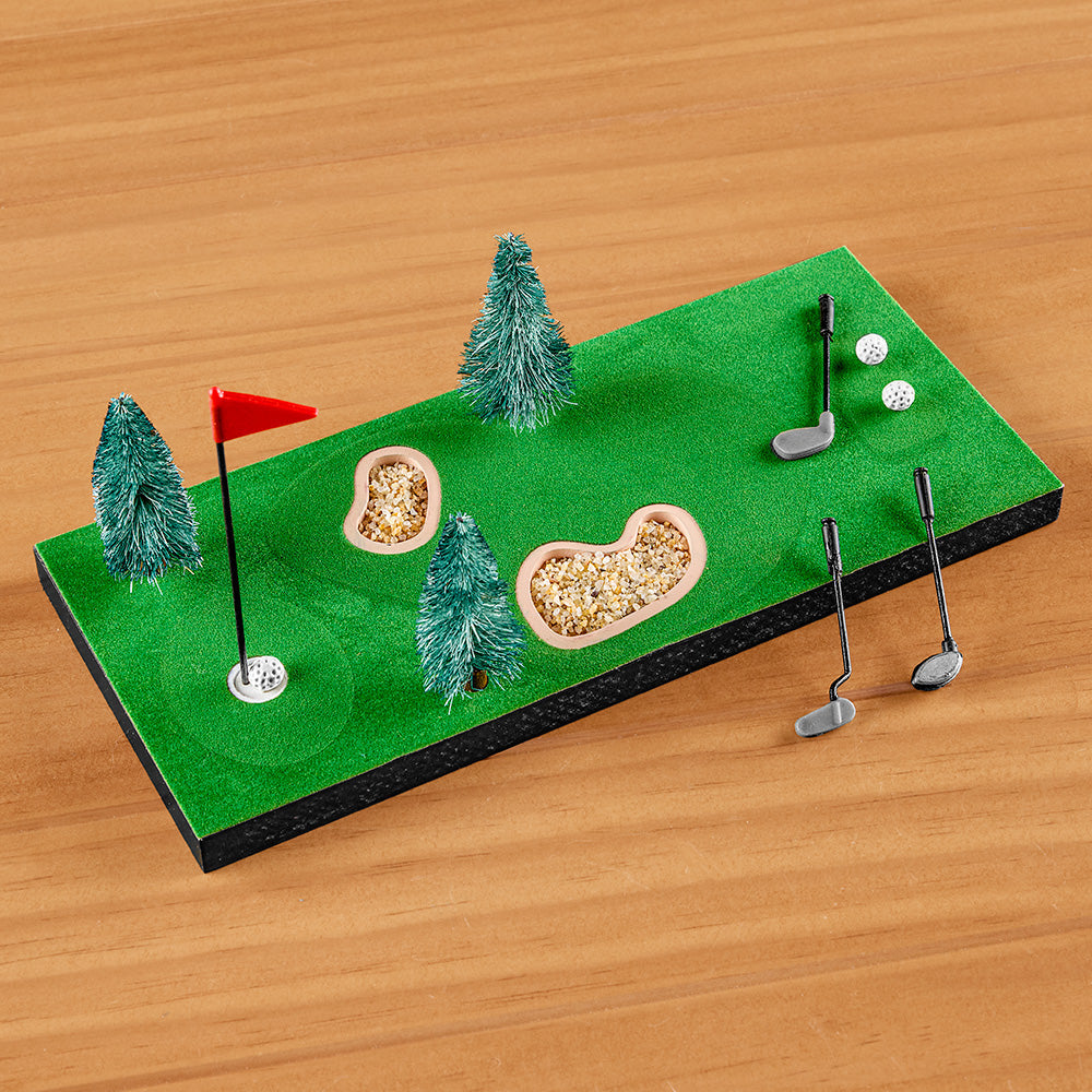 Kikkerland Desktop Golf Game