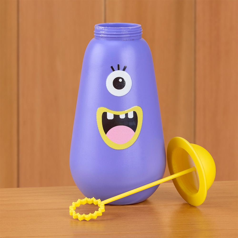 Kikkerland Kidoki Monster Bubbles with Blowing Wand
