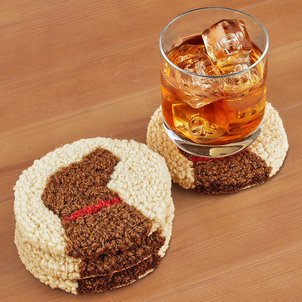 Chandler 4 Corners Hooked Wool Coaster Set, Lab