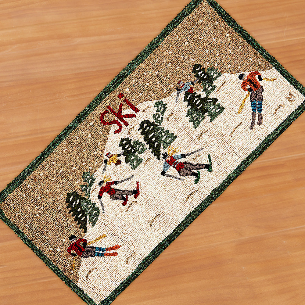 Chandler 4 Corners 2' x 4' Hooked Rug, Ski Mountain