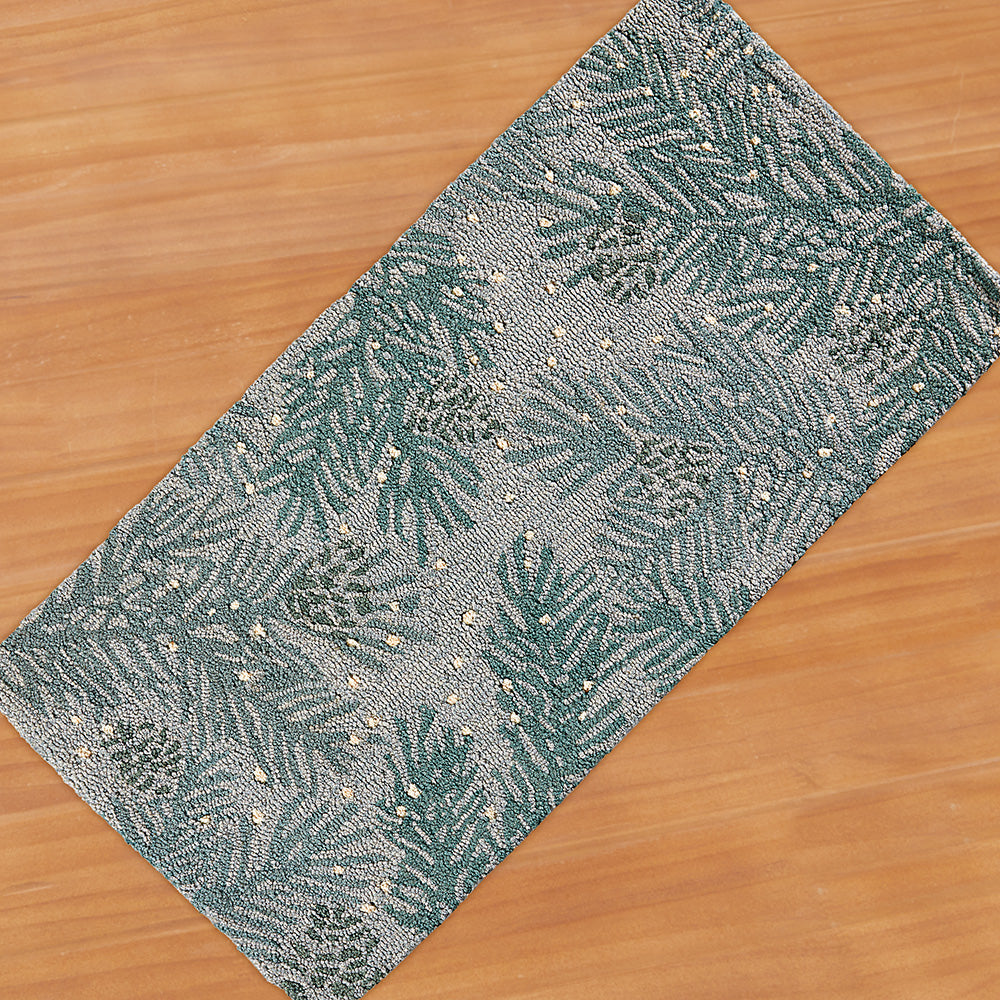 Chandler 4 Corners 2' x 4' Hooked Rug, Sage Pinecone