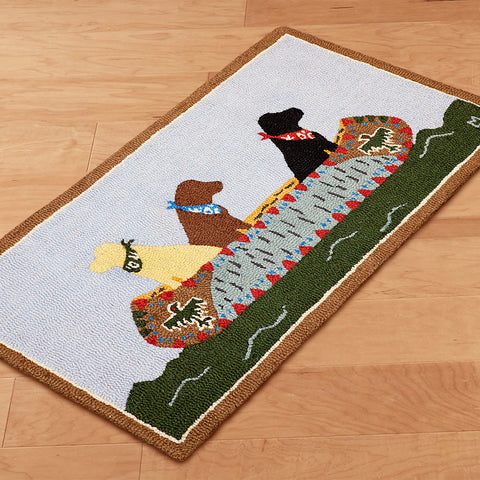 Chandler 4 Corners 2' x 4' Hooked Rug, White Water Labs