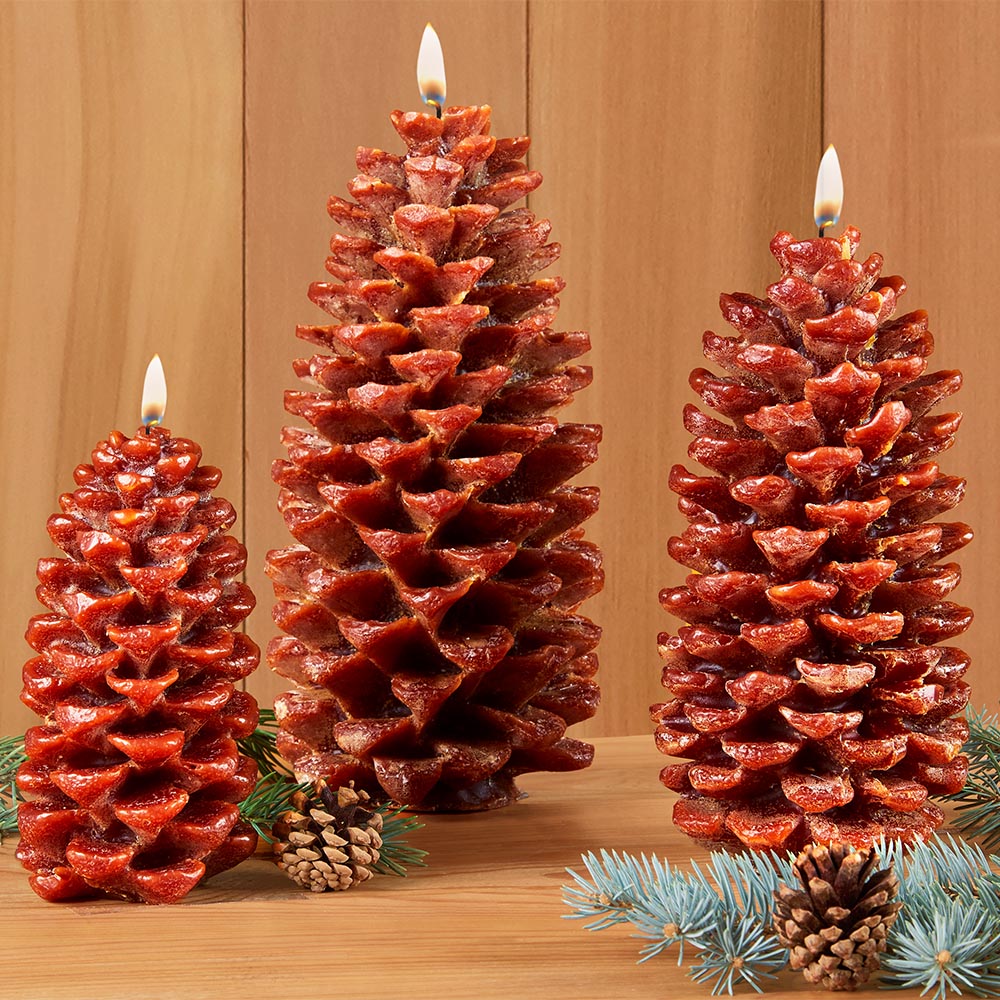 Pinecone Candle