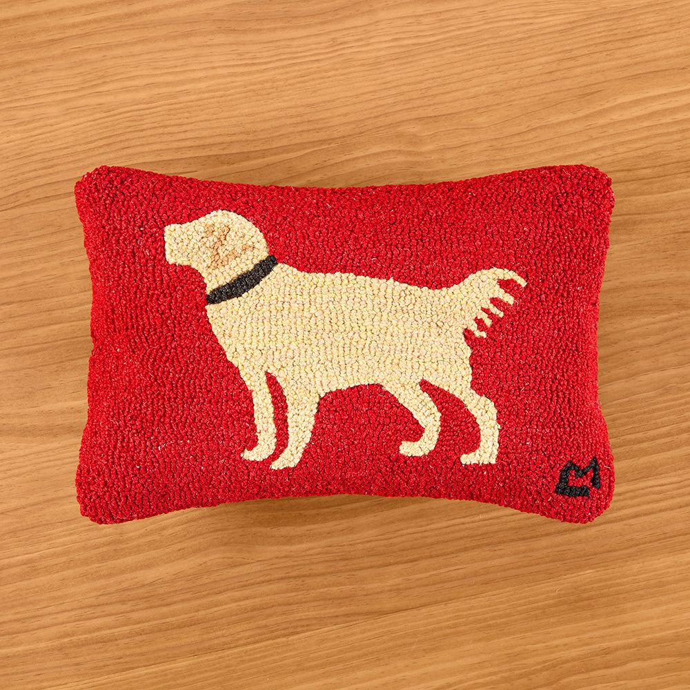 Chandler 4 Corners 12 x 18" Hooked Wool Pillow, Golden Guy Retriever