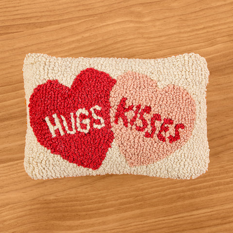 Chandler 4 Corners 8" x 12" Hooked Wool Pillow, Hugs Kisses Hearts