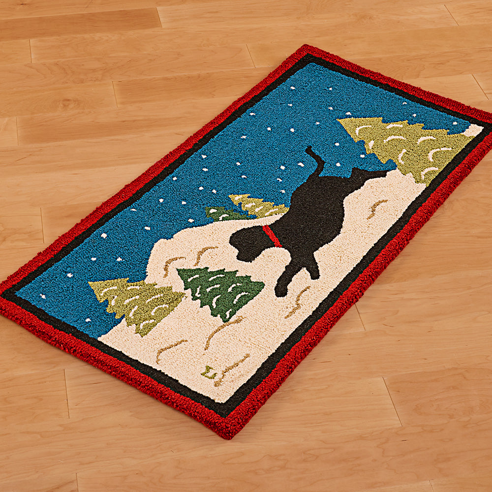 Chandler 4 Corners 2' x 4' Hooked Wool Rug, Snow Lab