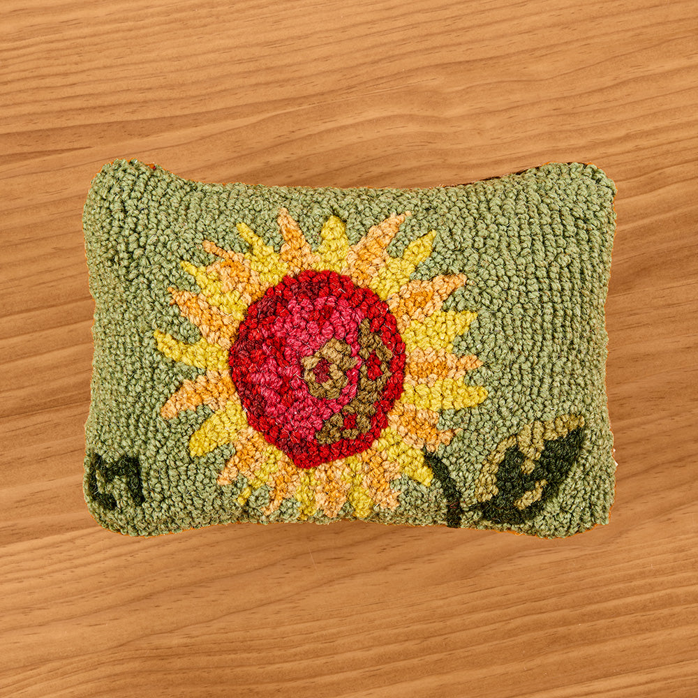 Chandler 4 Corners 8" x 12" Hooked Wool Pillow, Sunflower on Green