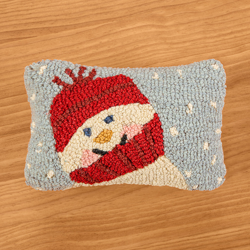 Chandler 4 Corners 8" x 12" Hooked Wool Pillow, Sweet Snowman