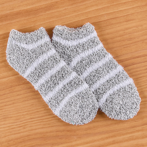 World's Softest Women's Cozy Low Ankle Socks, Heather Grey