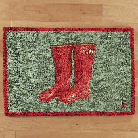 Chandler 4 Corners 2' x 3' Hooked Rug, Red Rubber Garden Boots
