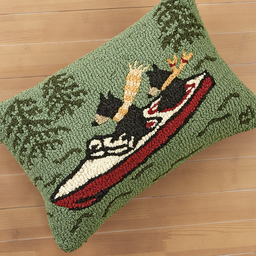 Chandler 4 Corners 14" x 20" Hooked Pillow, Boating Bears