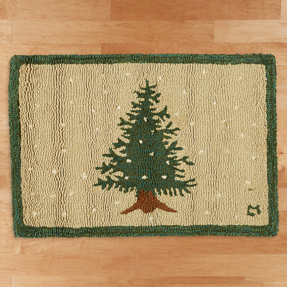 Chandler 4 Corners 20" x 30" Hooked Rug, One Little Snow Tree